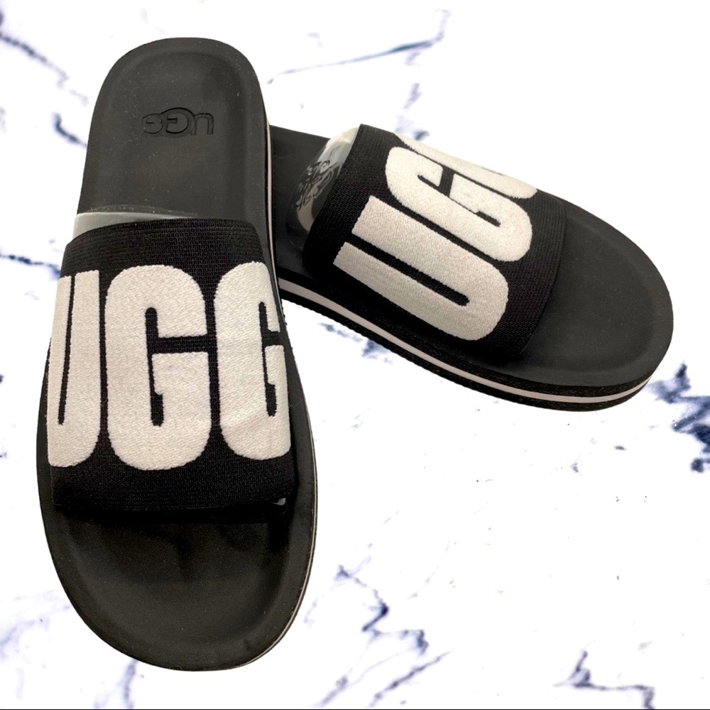 UGG Women’s Zuma Graphic sz 9